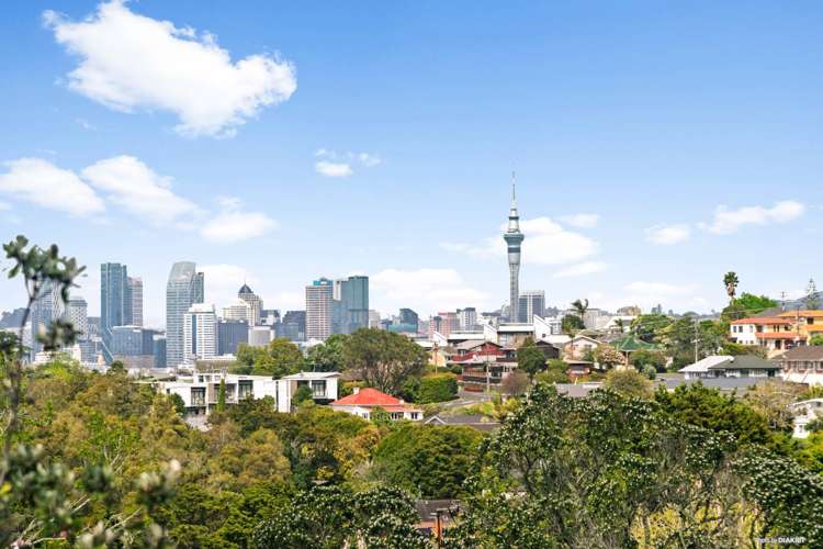 49 Holland Road Hillcrest_10