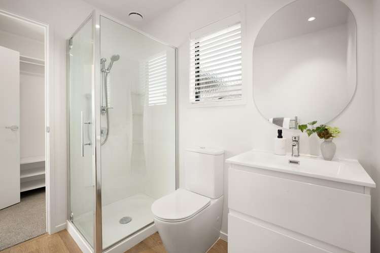 2/159 Norman Lesser Drive Saint Johns_22