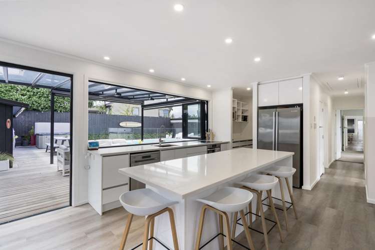 19 Weybridge Crescent Glen Innes_4