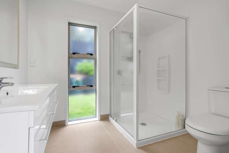 9 Ridge View Crescent Pukekohe_10