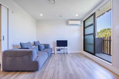 506/22 Library Lane_4