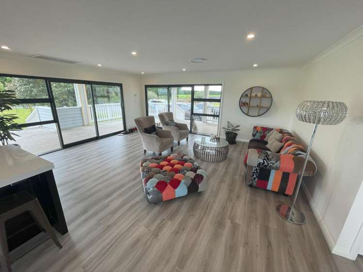 570 Holland Road Eureka_11