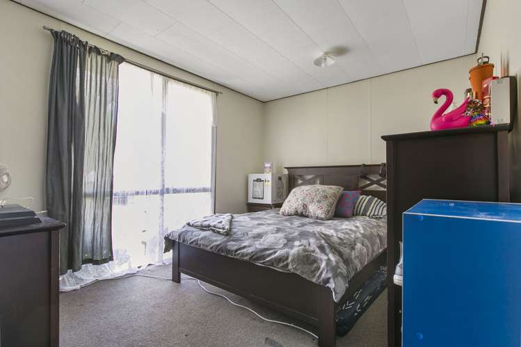 2/3 Barneys Farm Road Clendon Park_11