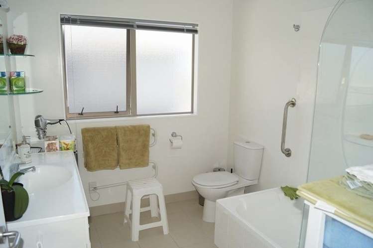 20b Trentham Road Papakura_15