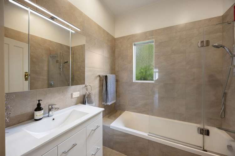 5 Crescent Road Epsom_18