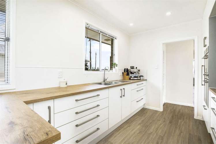 49 Rhonda Avenue 1056_3