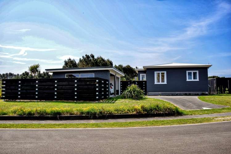 11 Blue Bay Road Mahia Peninsula_22