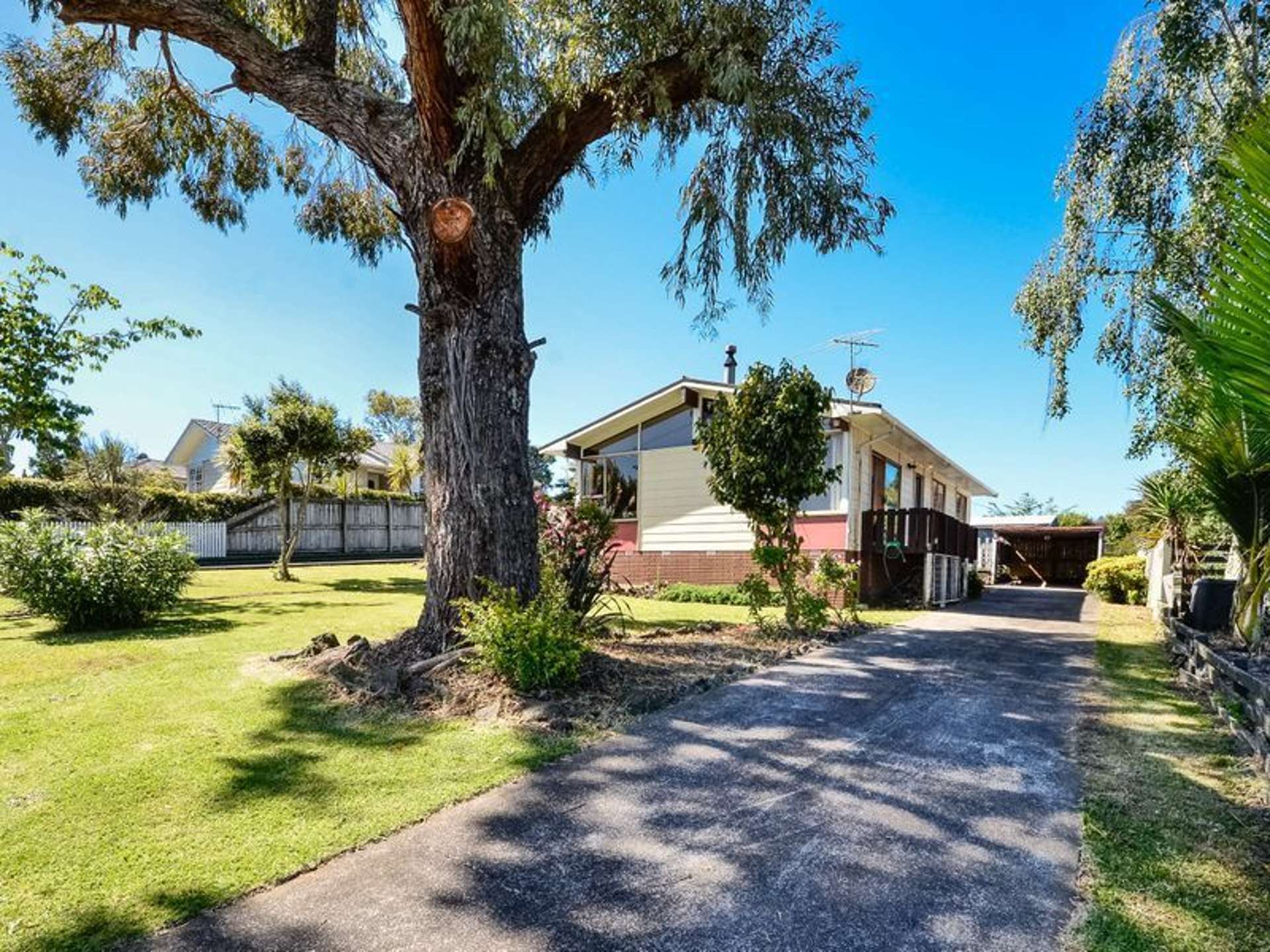 8 Newland Grove Henderson_0