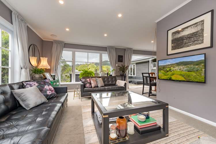 76 Wyndham Road Pinehaven_3