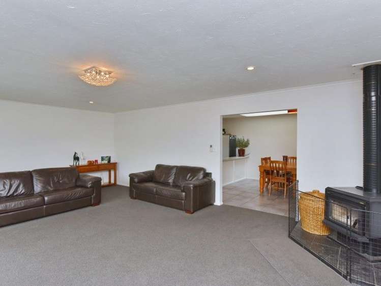 2 Woodglen Drive Woodend_26