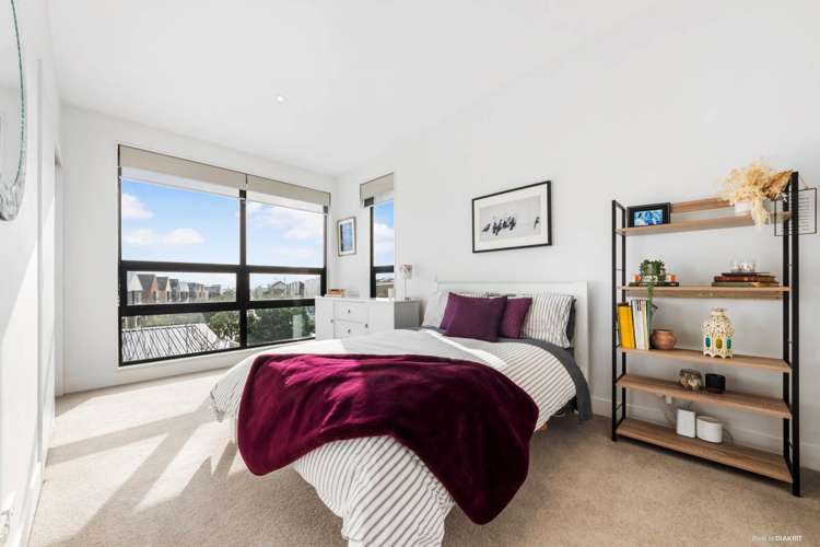 240 Hobsonville Point Road Hobsonville_6