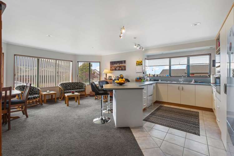 8 Hoyte Place Pukehangi_9