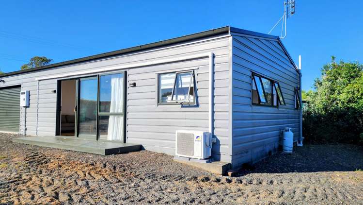 459 Grahams Beach Road Awhitu_13