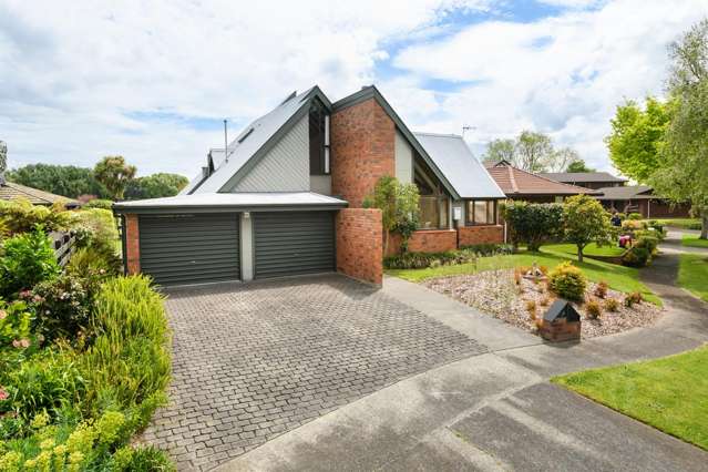 Architectural Abode On Aintree