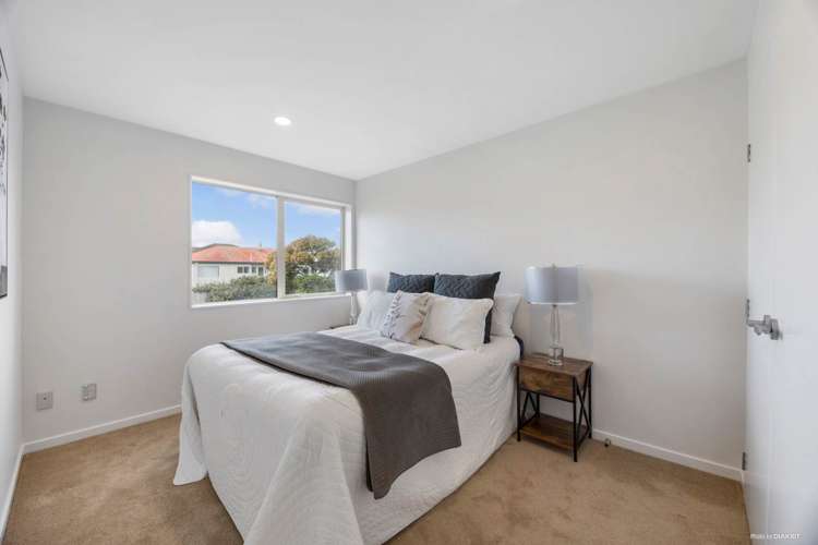 2/89 Waipuna Road Mount Wellington_18