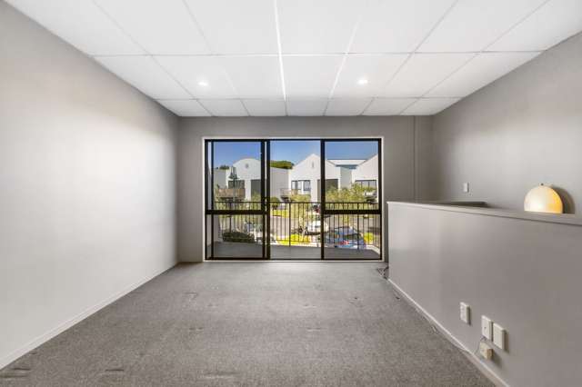 3/6 Airborne Road Rosedale_2