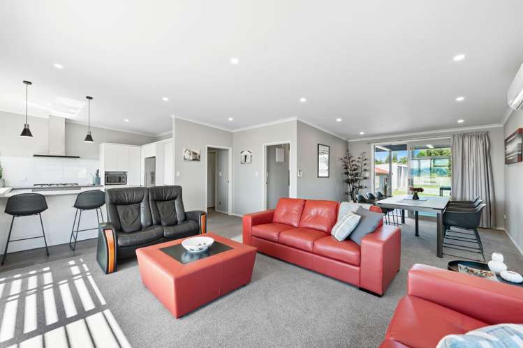 989 East Coast Road Kaiaua_5