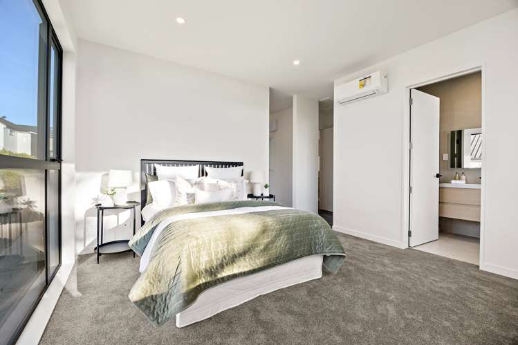 8/41 Seaside Avenue Waterview_12