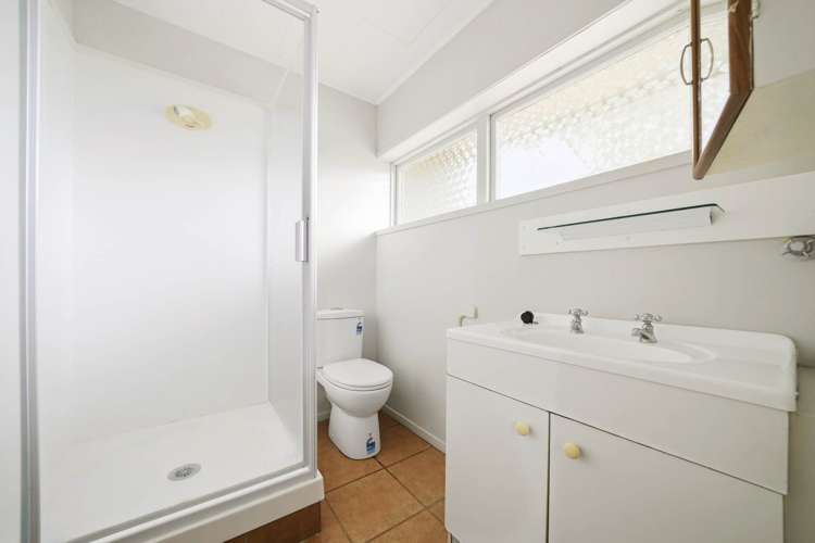 2/100 Aberdeen Road Campbells Bay_19
