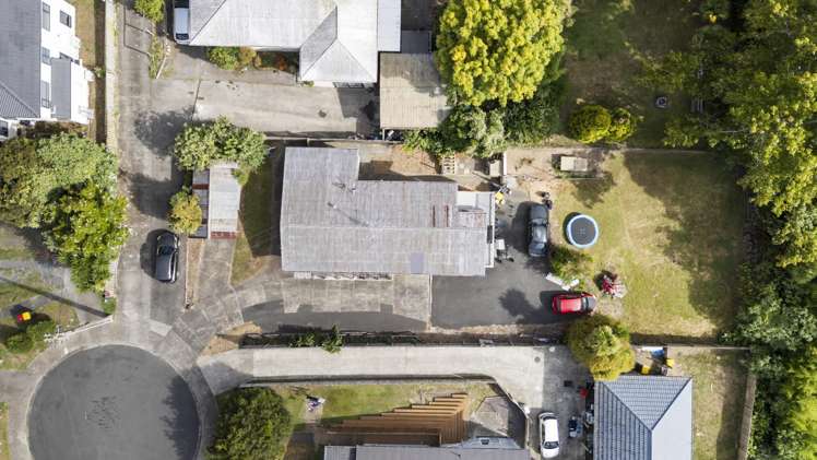 13, 15, 17 Hollinbrigg Place Manurewa_2