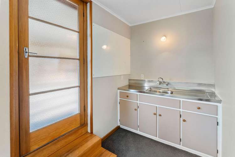 66 Eighty Eight Valley Road Wakefield_12