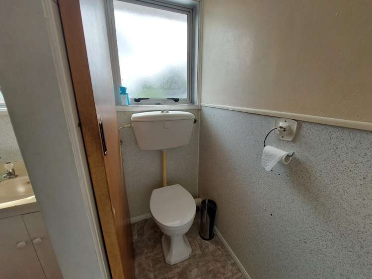 11 Keegan Drive 11410_11