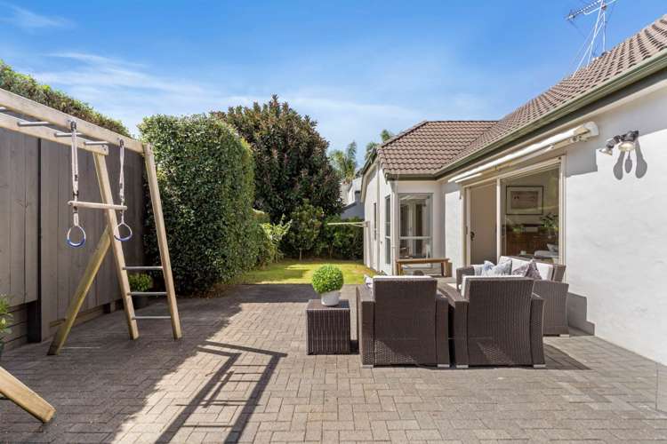 2/116 Riddell Road Glendowie_18