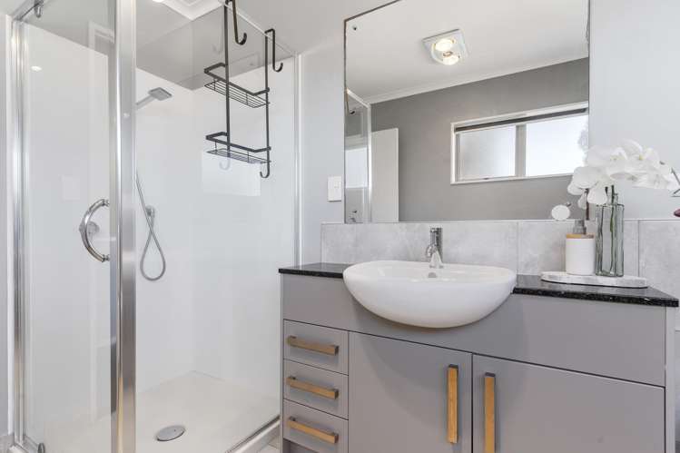 26 Heidi Crescent Flat Bush_21