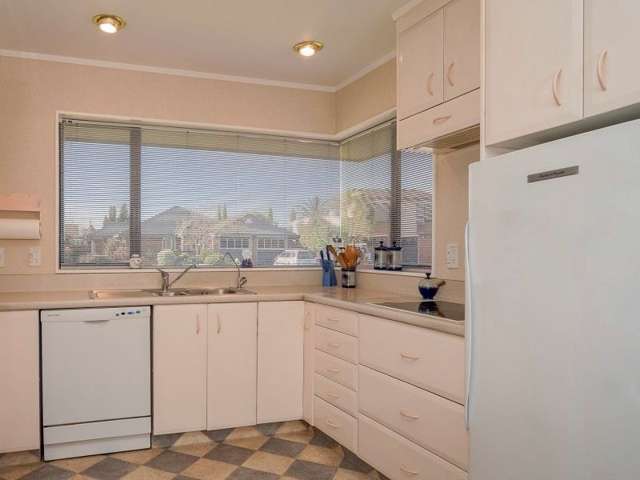 35 Aldinga Avenue Stoke_3