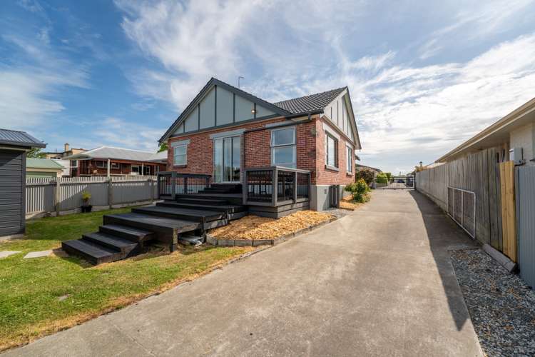 8 Lisava Avenue Seaview_19