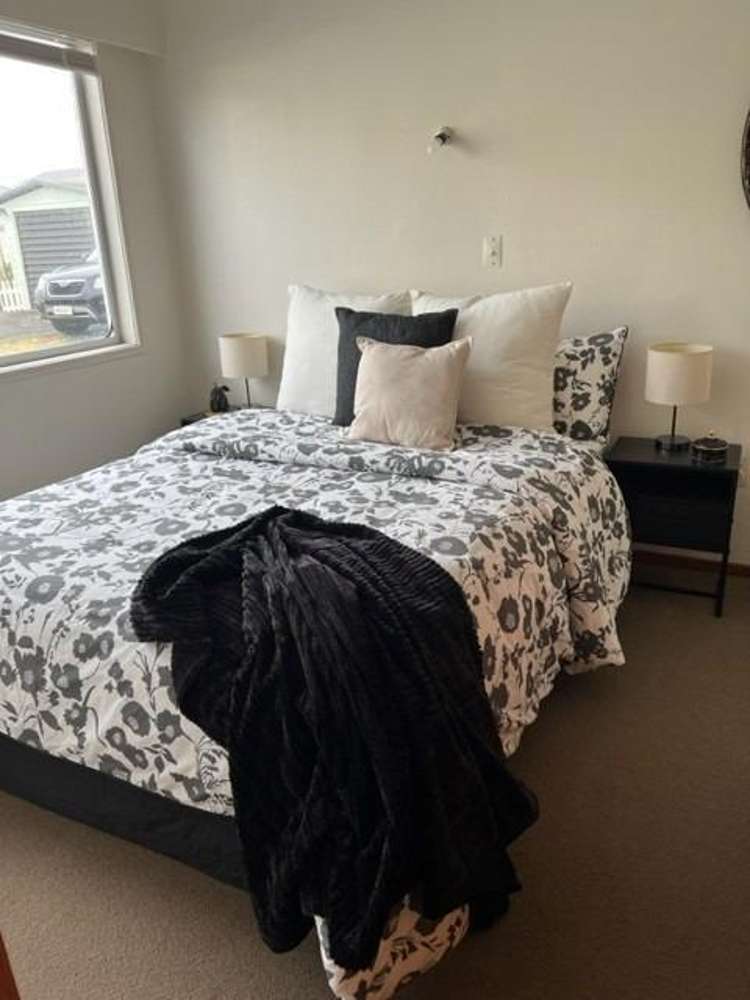 2/8 Belt Road Moturoa_5