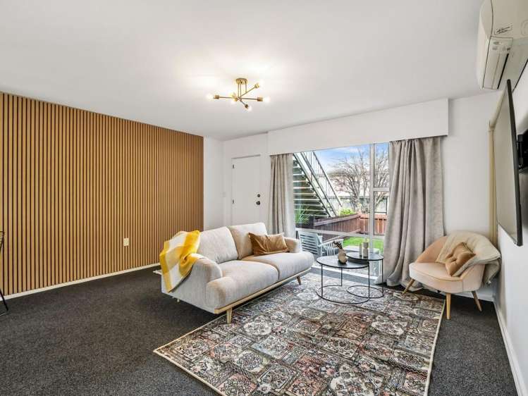 1/605 Hereford Street Linwood_4