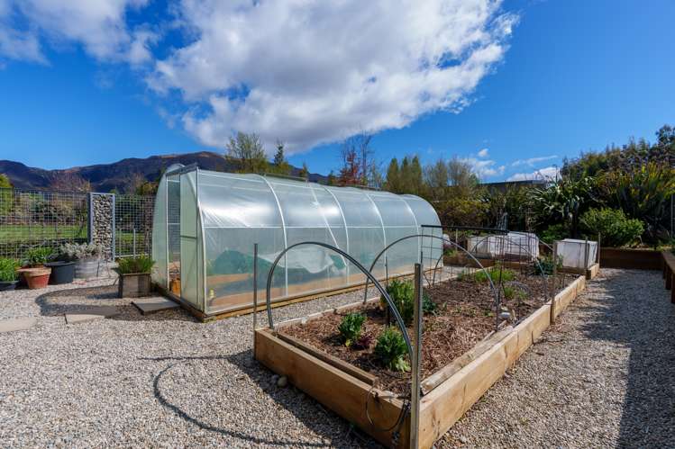 28 Sam John Place Lake Hawea_31