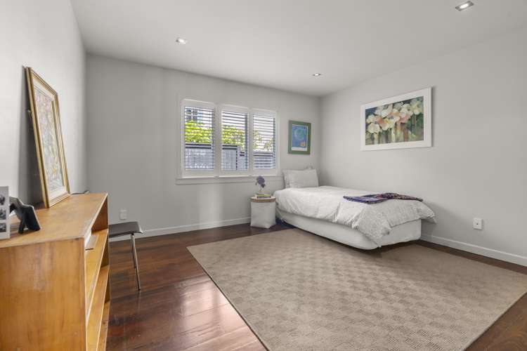 19 North Avenue Narrow Neck_18