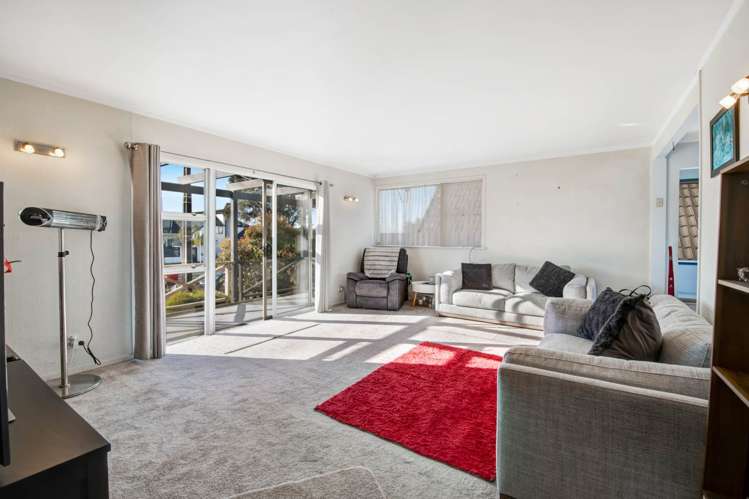 35 Vipond Road Stanmore Bay_5