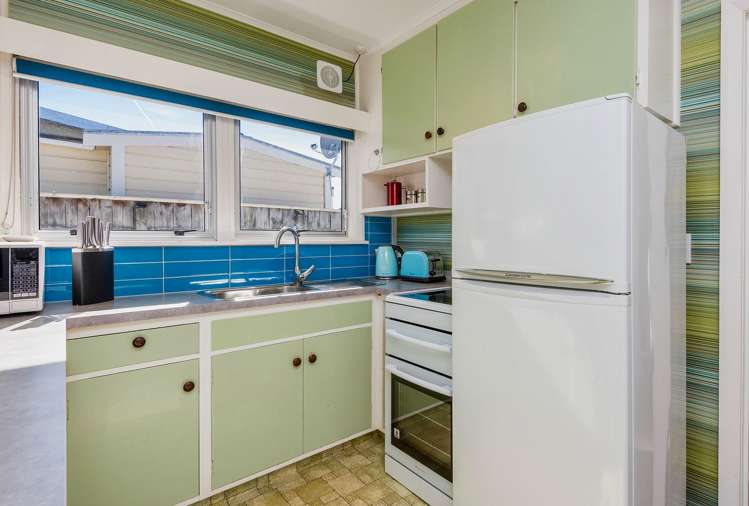 1/6 Shakespeare Walk The Wood_6