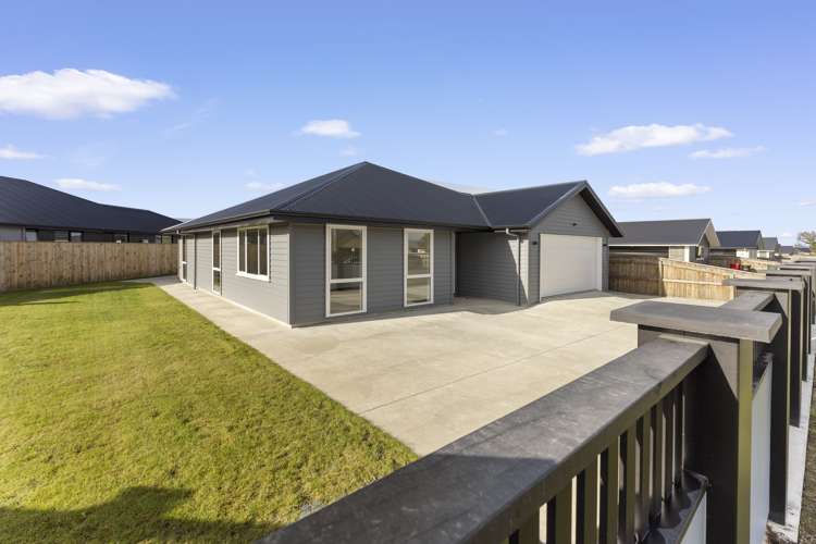 64 Pharazyn Street Feilding_21