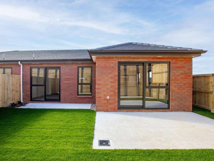 7 Waruhia Crescent Rototuna North_1