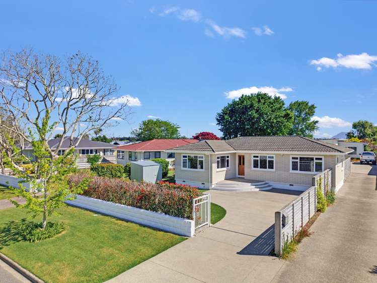 12B Barry Avenue_3