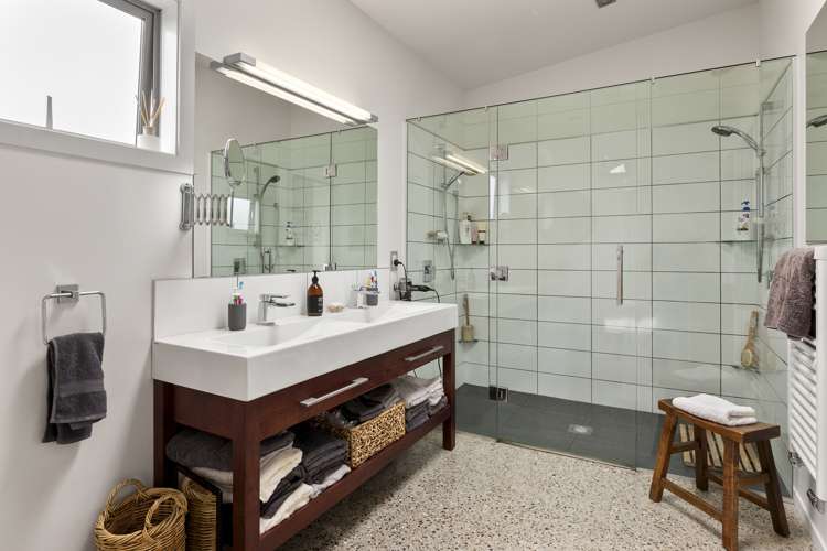 94 Brookdale Road Kaka Point_12