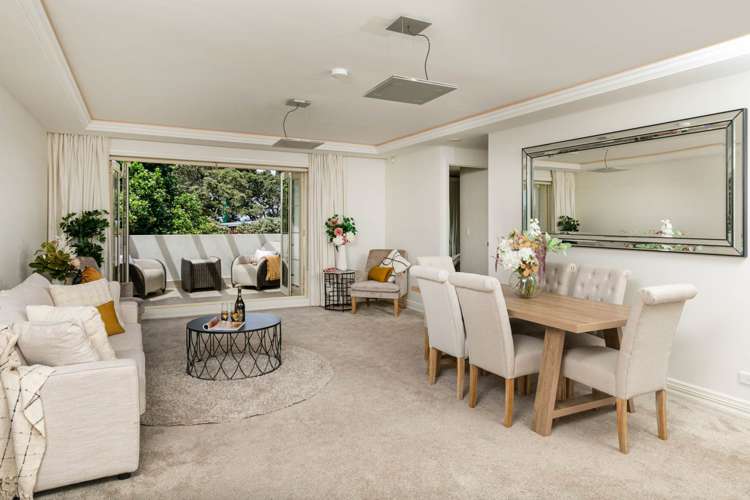 14/8 Sidmouth Street Mairangi Bay_10