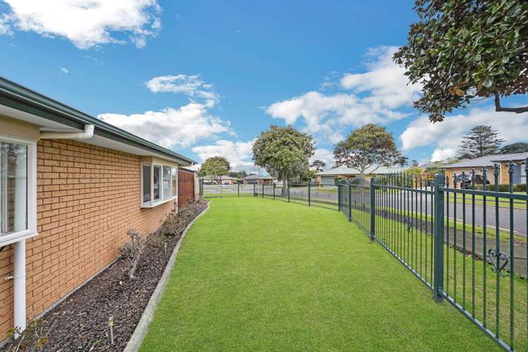 50 Etherton Drive Weymouth_19