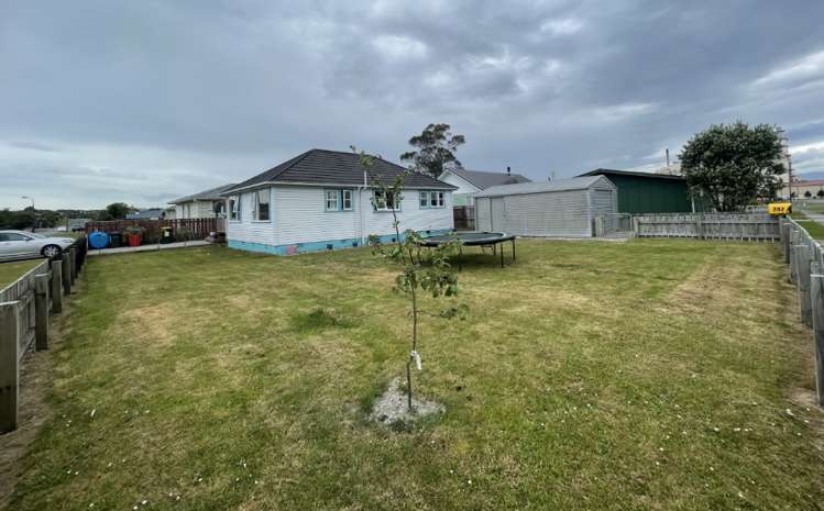 202 Weld Street Hokitika_11