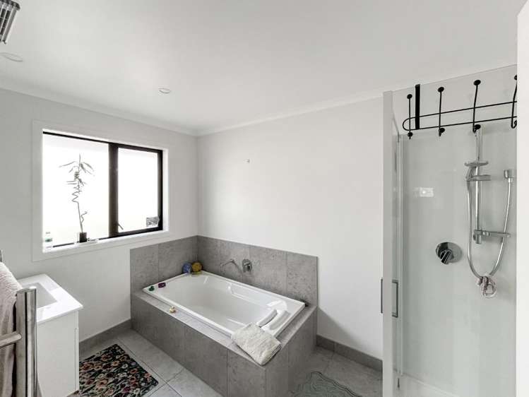 26 Sardinia Grove Fitzherbert_5