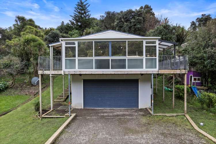 24 Foster Avenue Huia_1