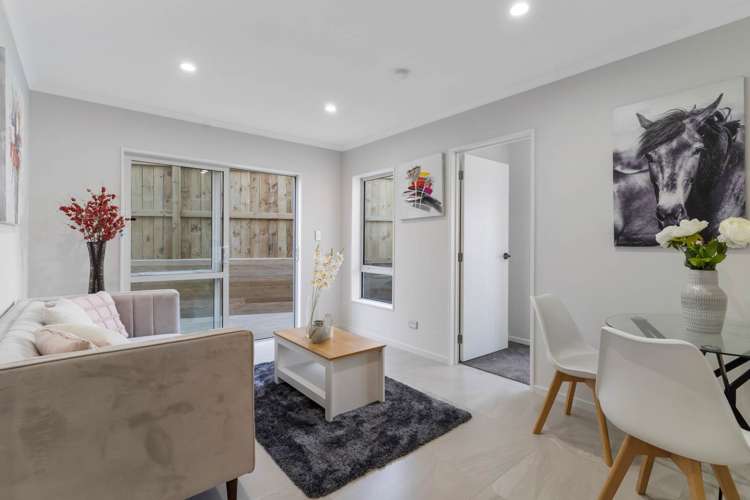 6 Glann Lane Flat Bush_21