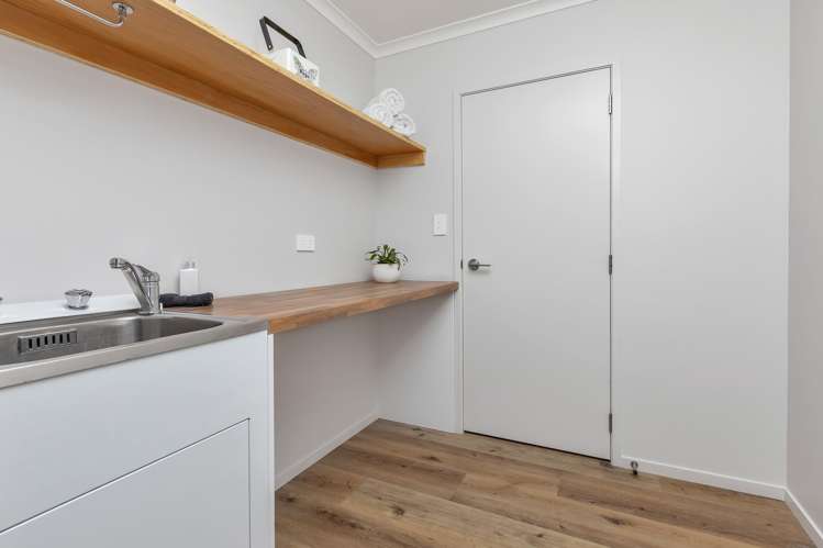 13 Olney Court One Tree Point_19