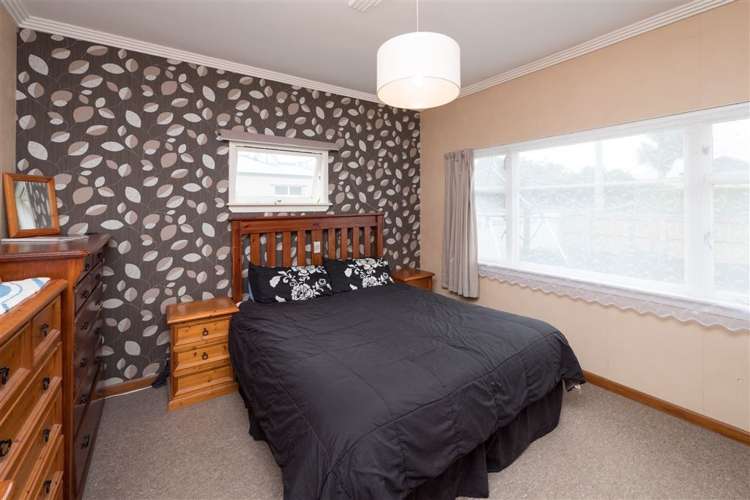 2 Collins Street Hawera_6