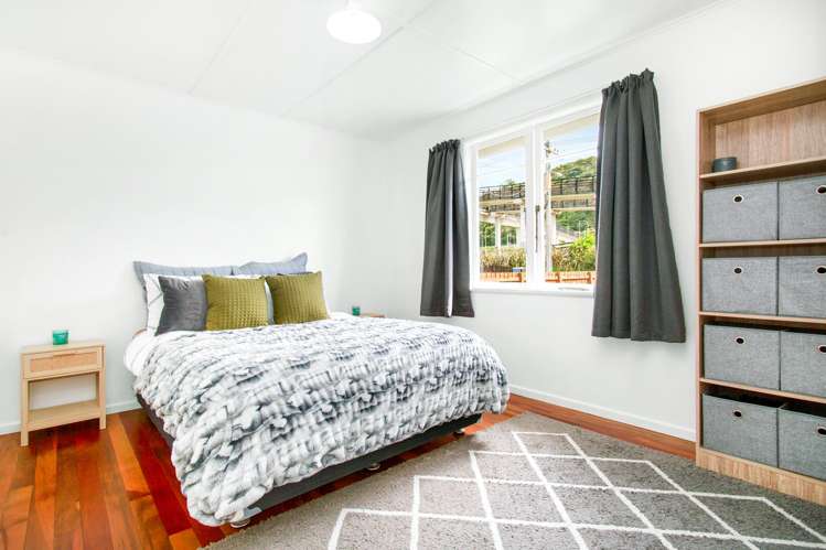 4 Golf Road Manor Park_5