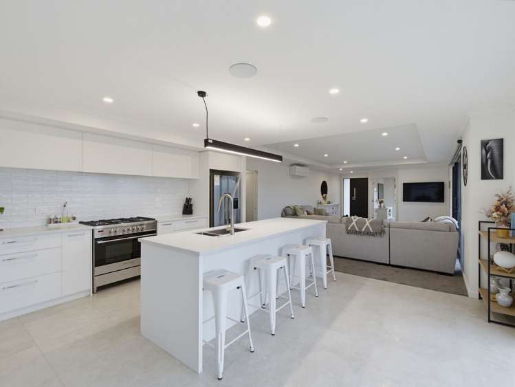 22 Monarch Drive_3